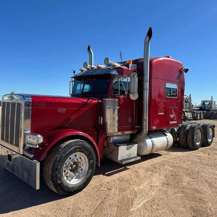 2004 PETERBILT 379