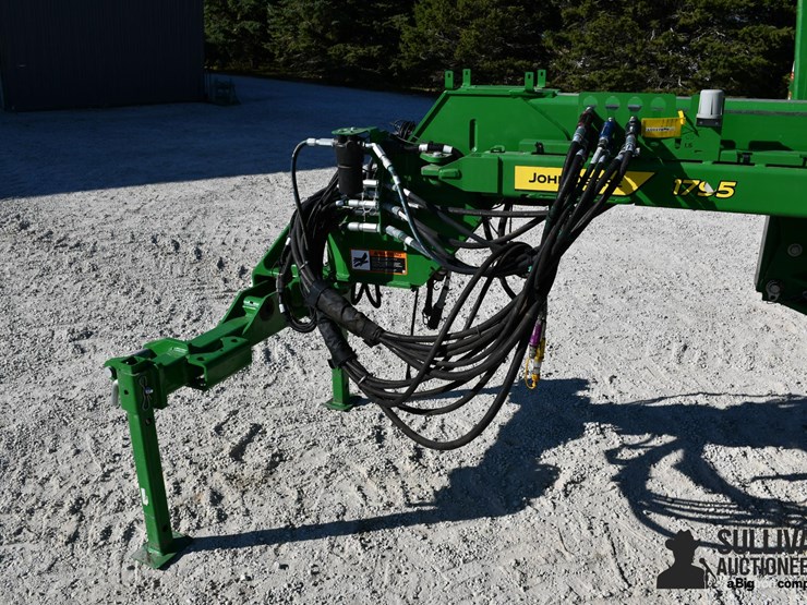 2023-john-deere-1795-image-12