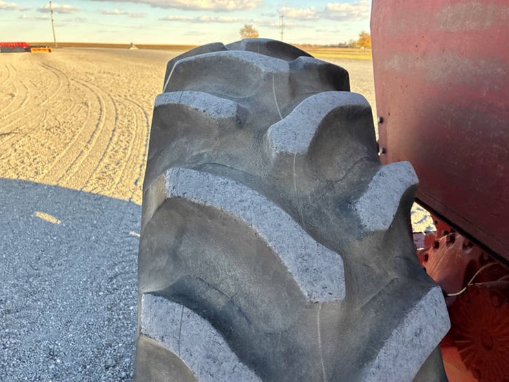 case-ih-100-image-44