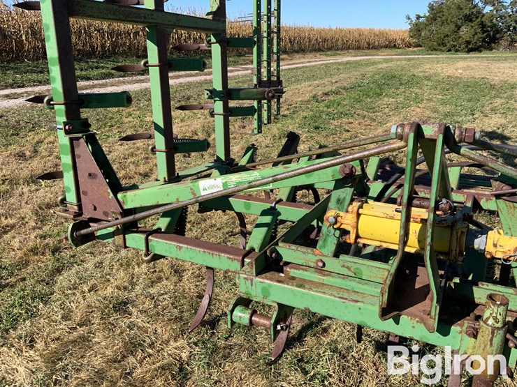 john-deere-1100-image-11