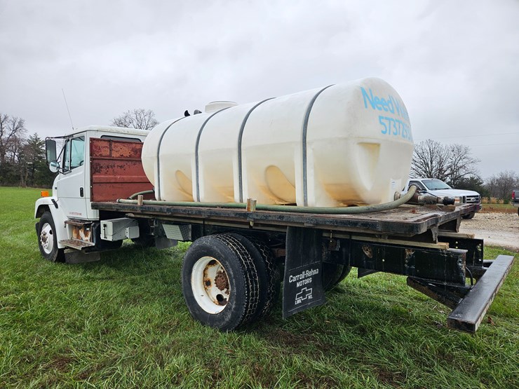 freightliner-fl70-image-10