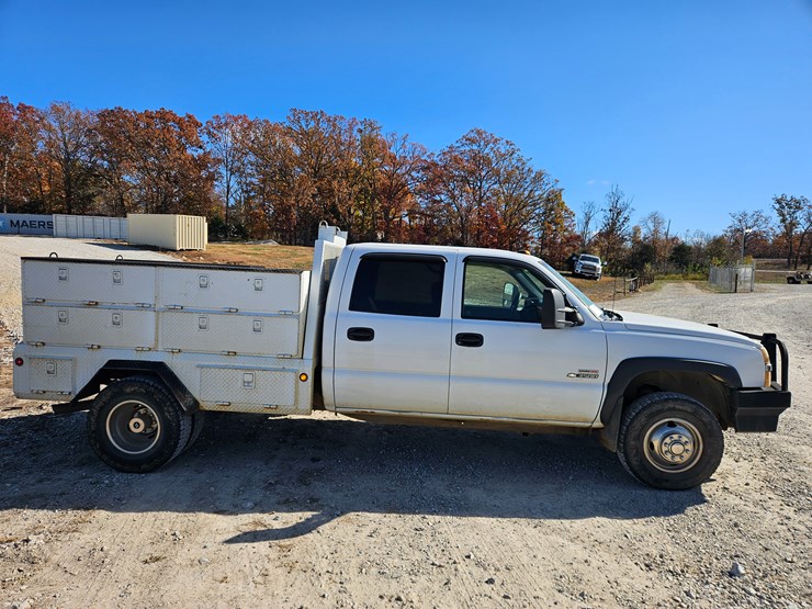 chevrolet-silverado-3500-image-20