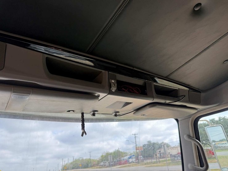 kenworth-t800-image-23