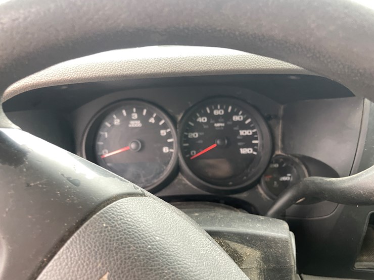 2010-chevrolet-1500-image-37