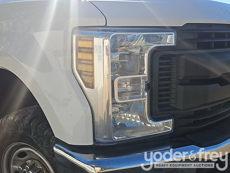 2019-ford-f250-xl-image-34