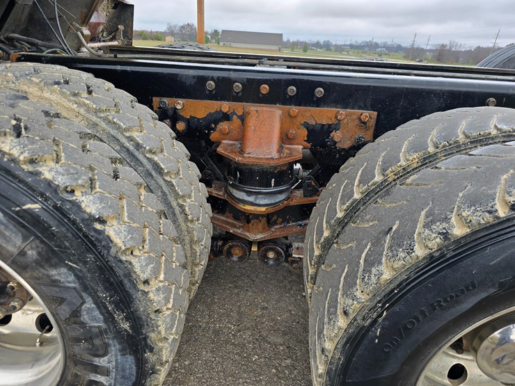 peterbilt-367-image-107