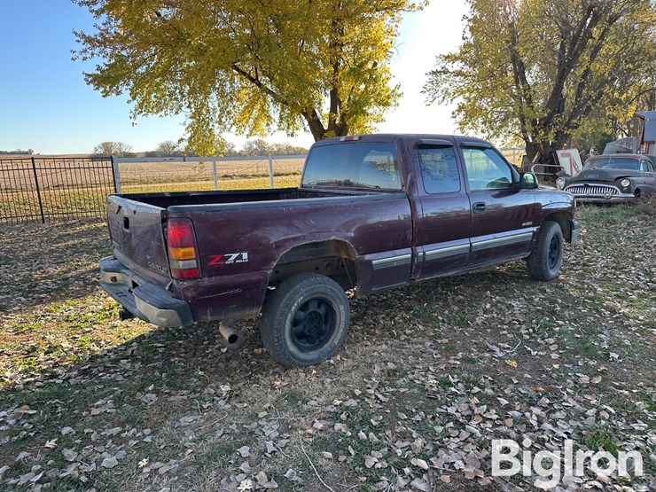 2002-chevrolet-silverado-1500-image-5