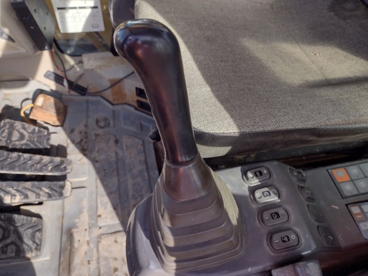 caterpillar-321c-image-11