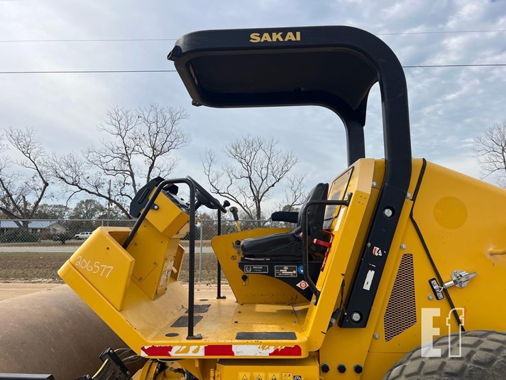 sakai-sv414d-image-13