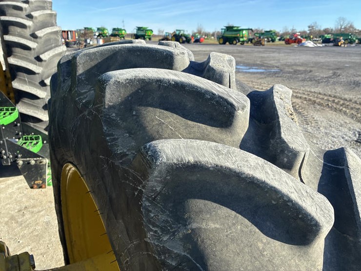 john-deere-8r-370-image-53