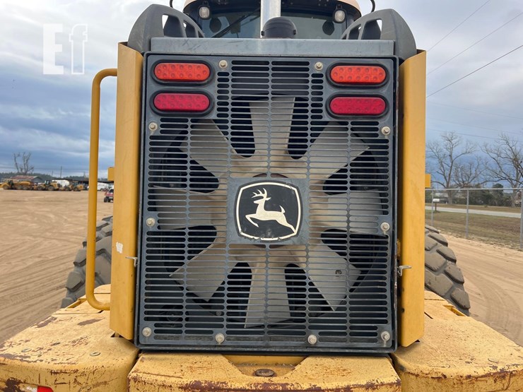 2011-deere-544k-image-28