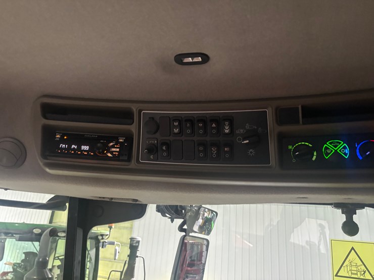 case-ih-8240-image-15