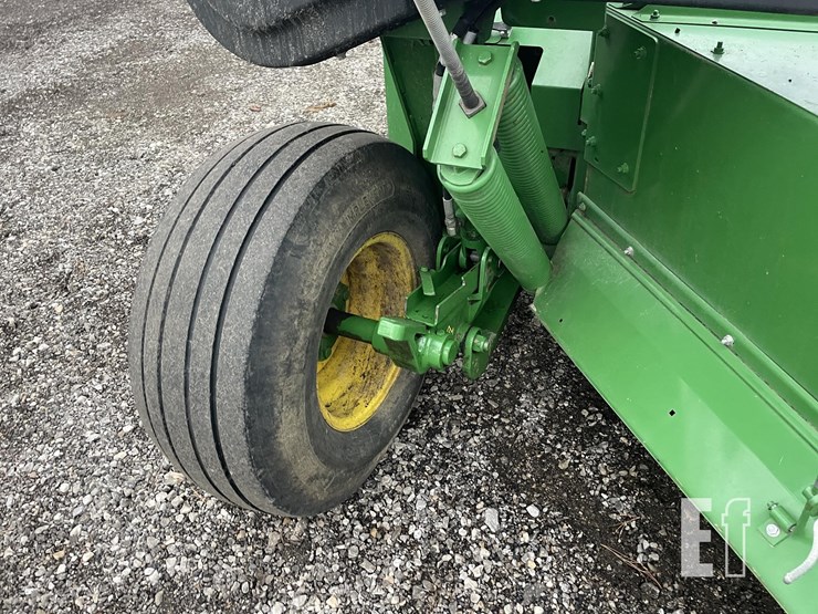 2018-john-deere-946-image-13