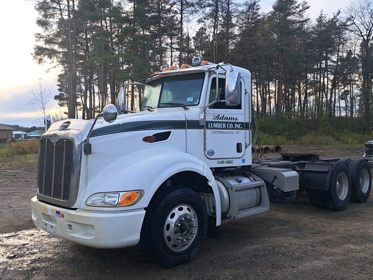 2010-peterbilt-386-image-10