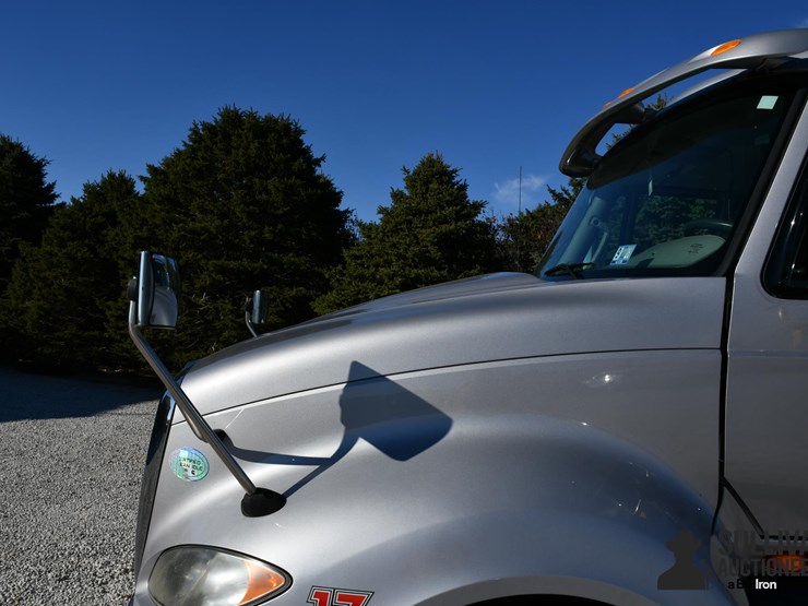 2017-international-prostar-image-11