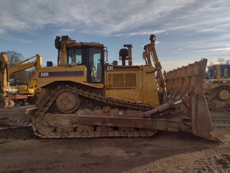 caterpillar-d8r-image-3