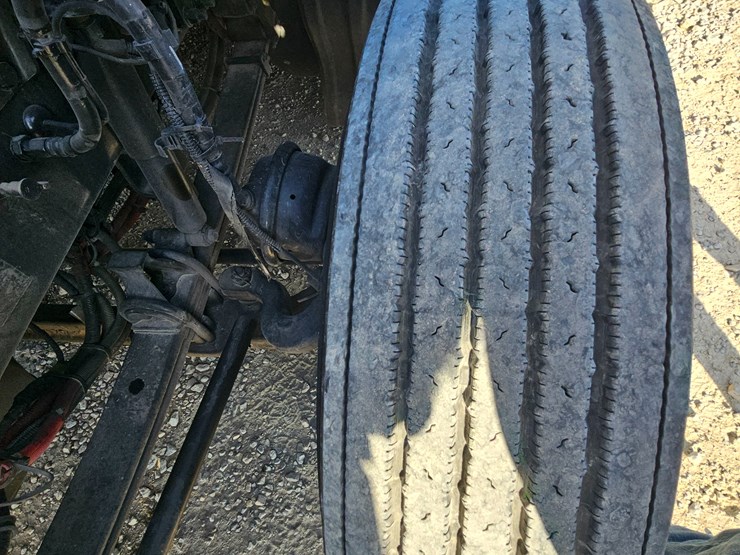 2021-kenworth-t680-image-102