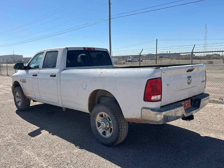 2018-dodge-ram-2500-image-4