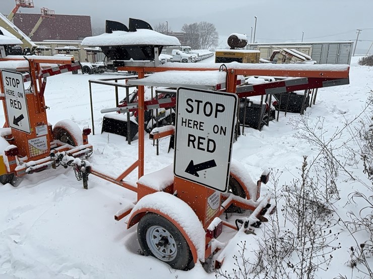 north-america-traffic-rcf2.4-remote-controlled-flagman-portable-traffic-signal-sn:rcf3.442-image-6