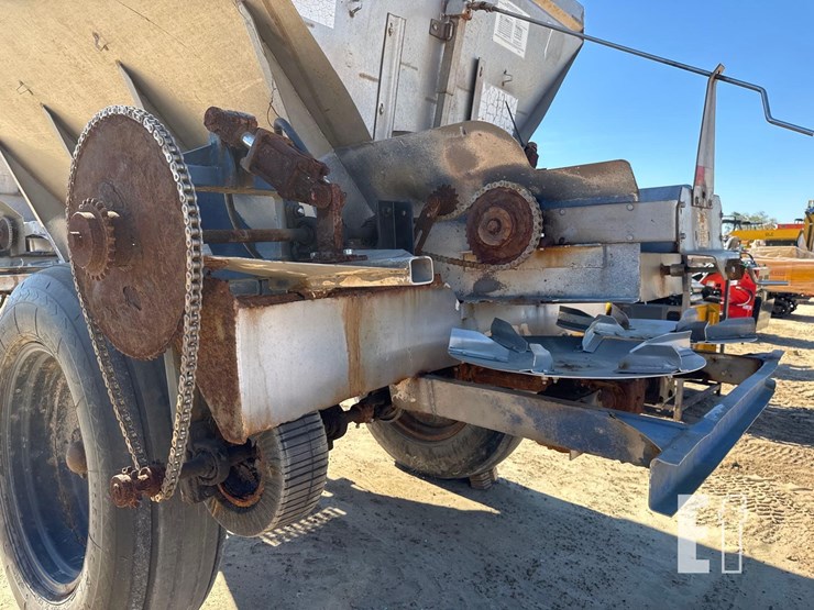 1995-newton-crouch-pull-spreader-image-9