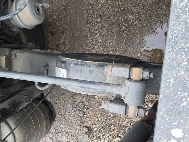 2017-peterbilt-579-image-110