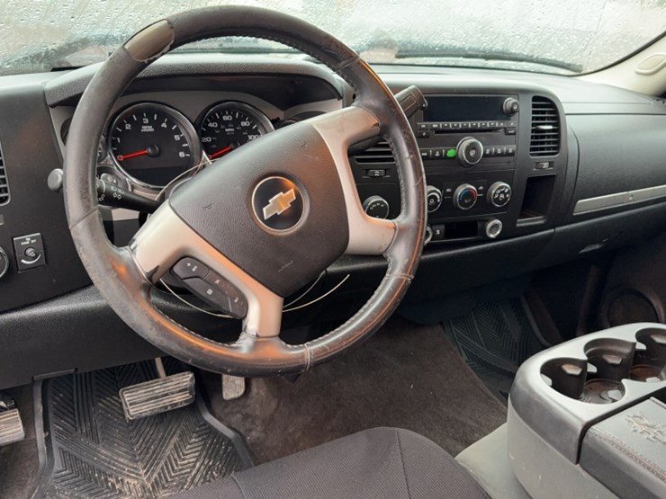 #3016-•-2009-chevrolet-silverado-pickup-truck-image-20