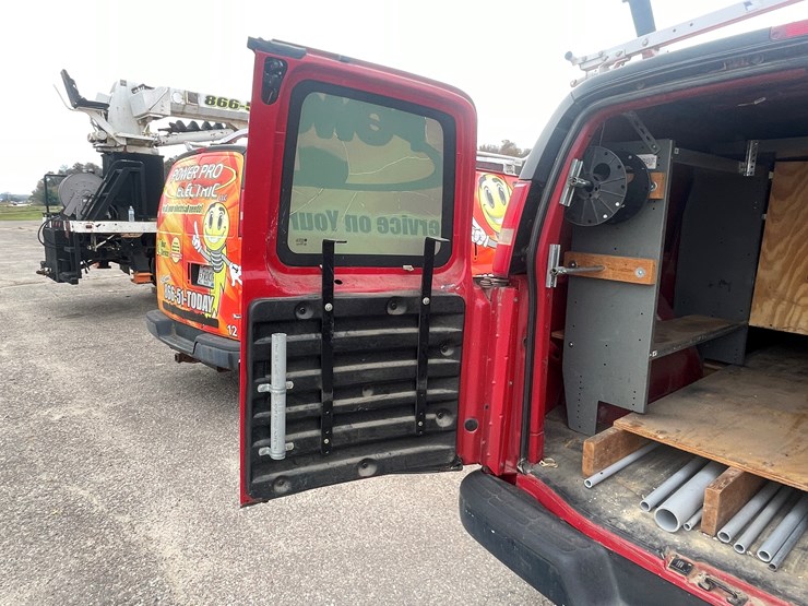 #1404-•-2006-chevy-cargo-van-(wi-title-in-delay)-image-39