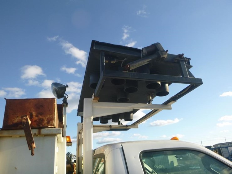 2004-ford-f450-image-8