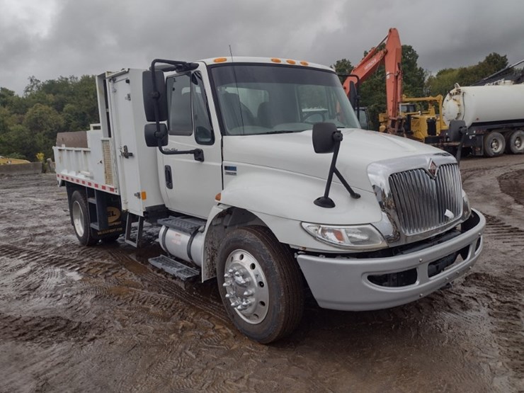 international-13-image-31