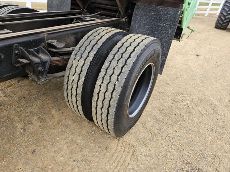 international-4900-image-41