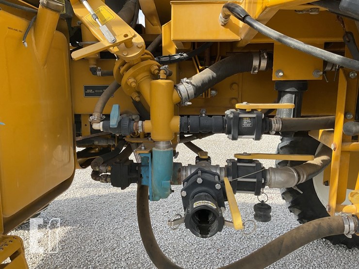 ag-chem-rogator-854-image-35