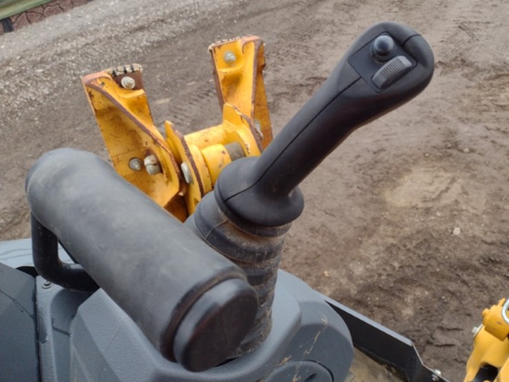 deere-310sl-image-11