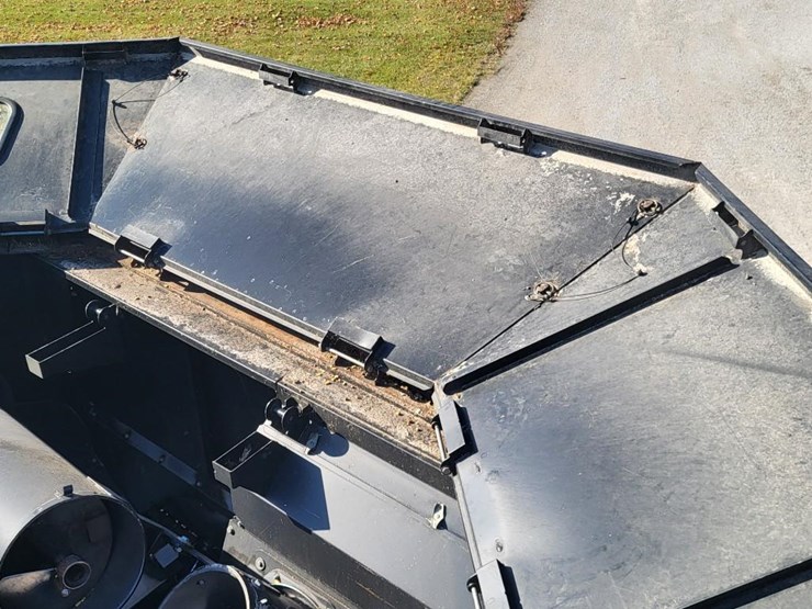 new-holland-cr9040-image-68