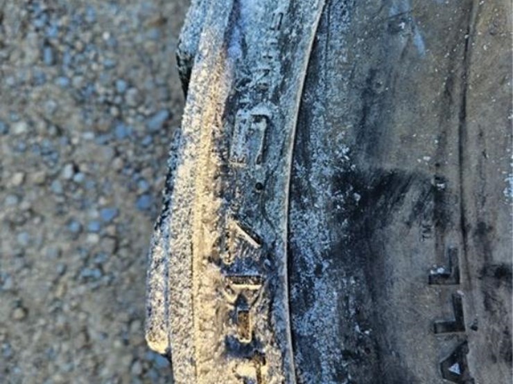 #3083-•-(2)-tires-image-15