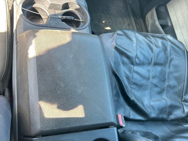 2011-ford-f150-xlt-image-13