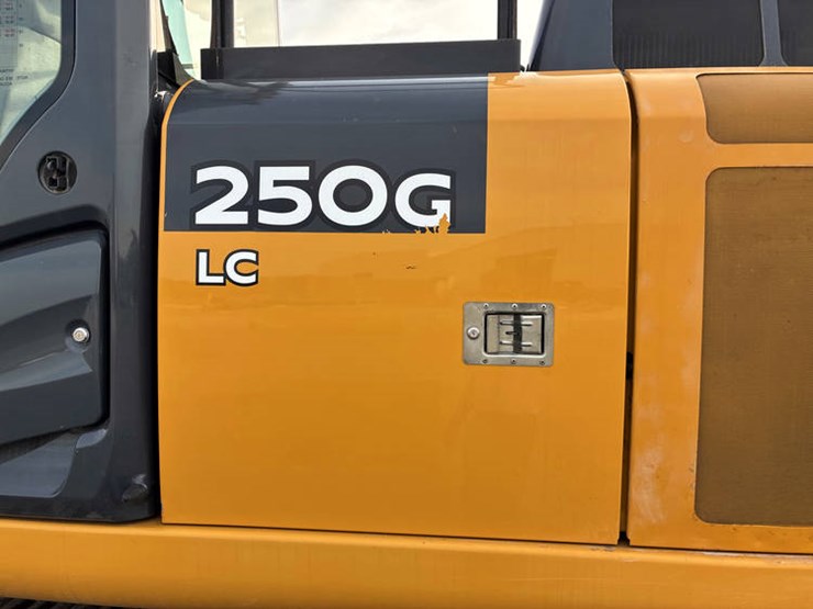 #121026-•-2021-jd-250g-lc-#1ff250gxklf611660-image-66