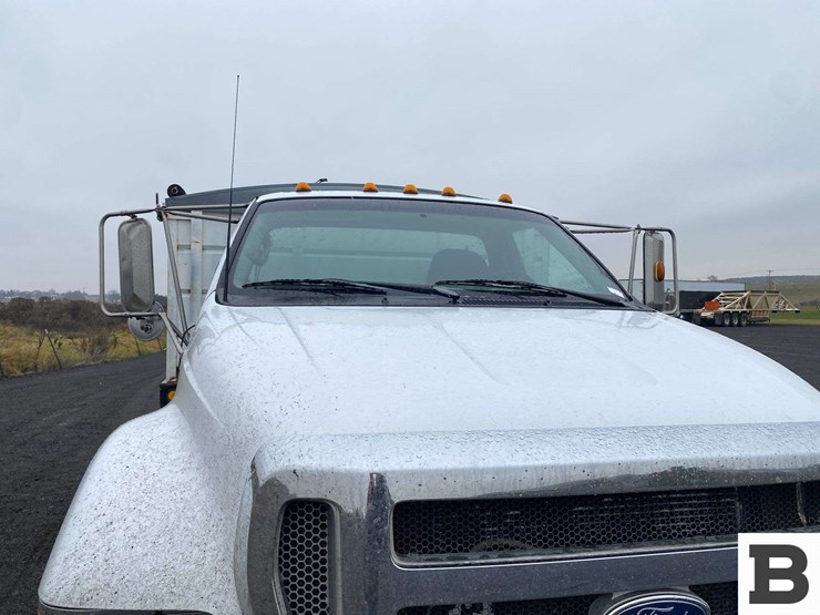 2006-ford-f750-image-10