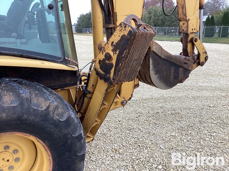 caterpillar-420d-image-17