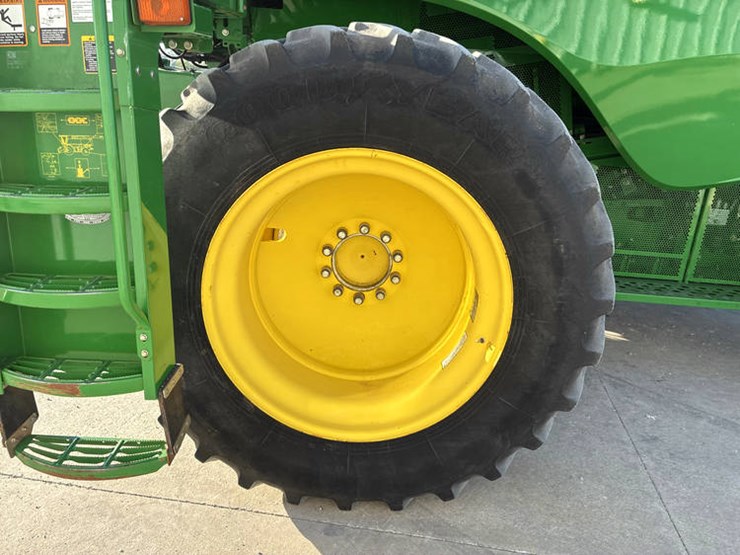 john-deere-s670-image-39