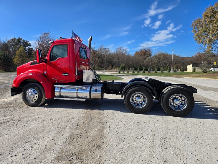 kenworth-t880-image-13