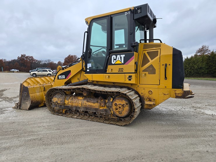 caterpillar-953d-image-17