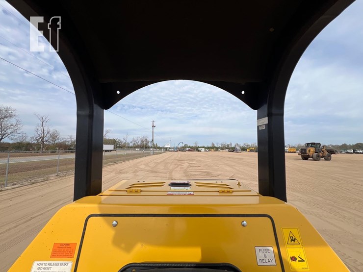 sakai-sv414d-image-28