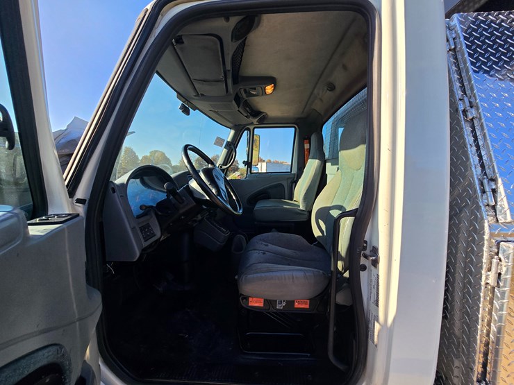 international-durastar-4300-image-53