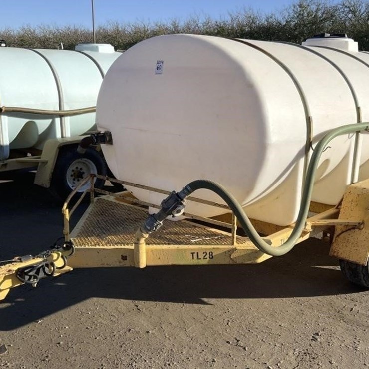 CUSTOM TRAILER