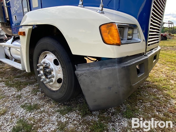 1997-freightliner-fld120-image-14