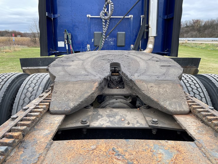 kenworth-t680-image-10