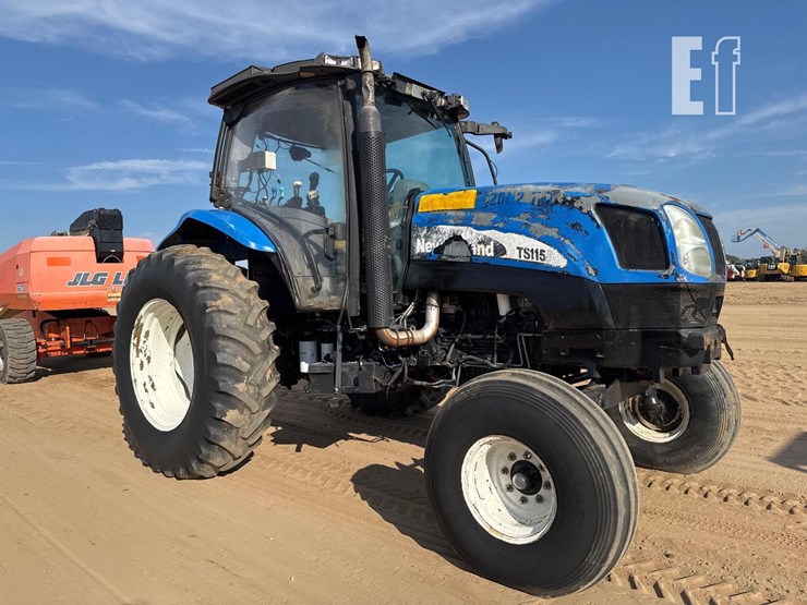 new-holland-ts115a-image-4