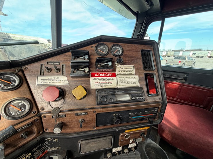 national-1100-image-36