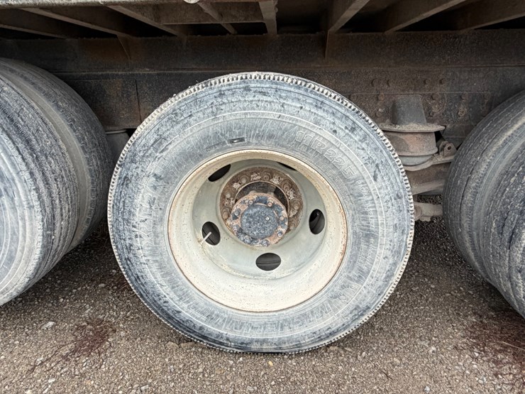 kenworth-t800-image-12