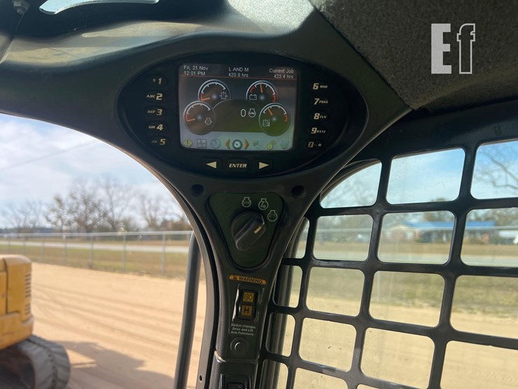 bobcat-t870-image-31